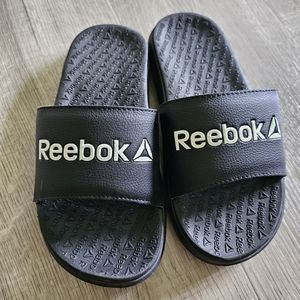 Womens Reebok Slides Sz 6